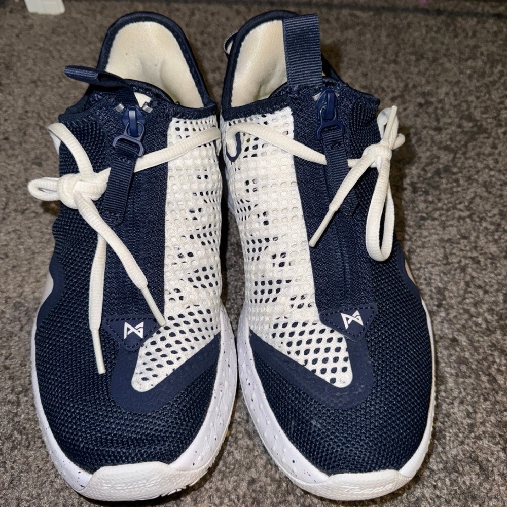 Nike PG